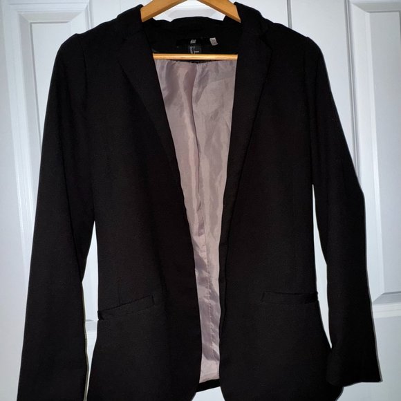 H&M Black Fitted Blazer - Picture 1 of 2